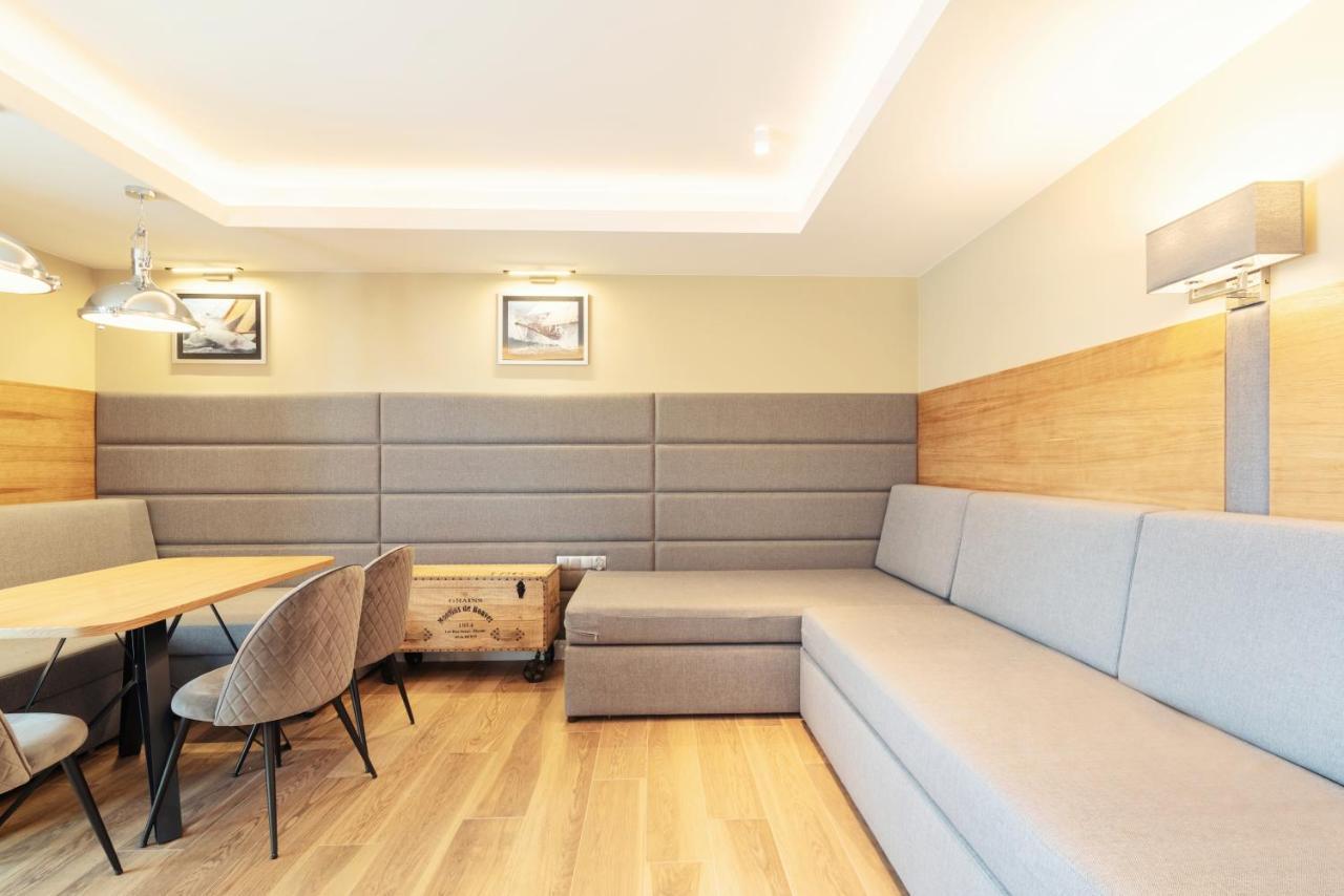Grand Apartments โซพอต ภายนอก รูปภาพ